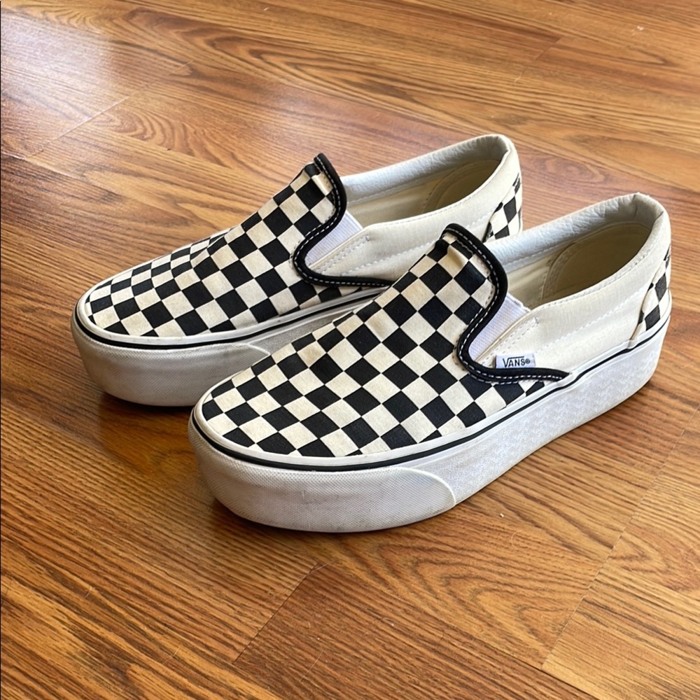 Vans Checkerboard Slip-On platform Sneakers size 9
